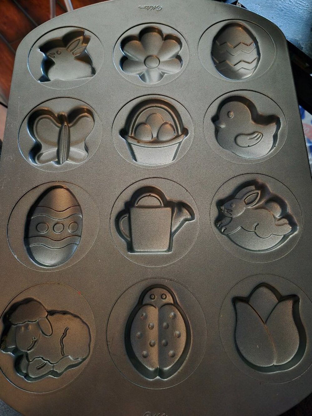 Wilton Easter Spring Cookie Pan Bakeware 12 Cavities Bunny Chick Ladybug Tulip